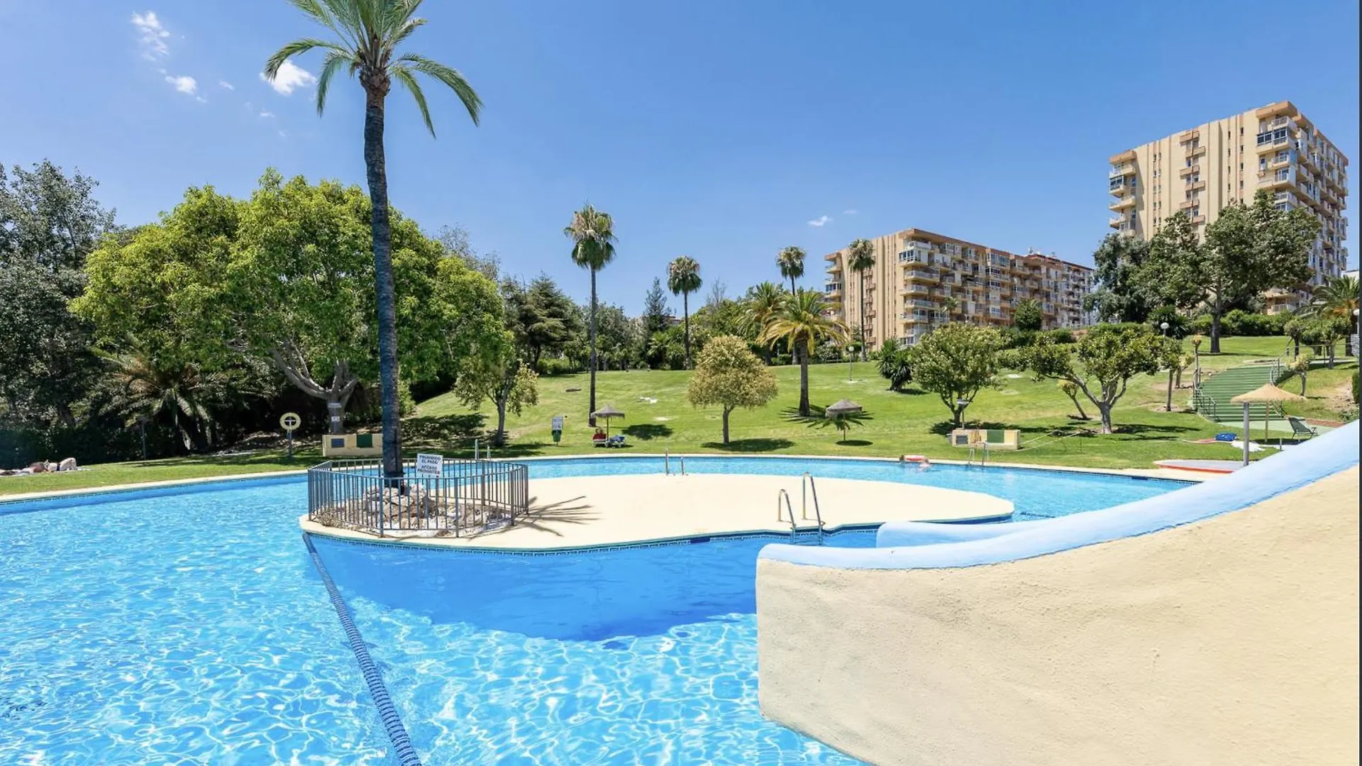 797 Holiday Rentals - Moderno Estudio Con Hermosa Vista En Ju 阿罗约德拉迷雅