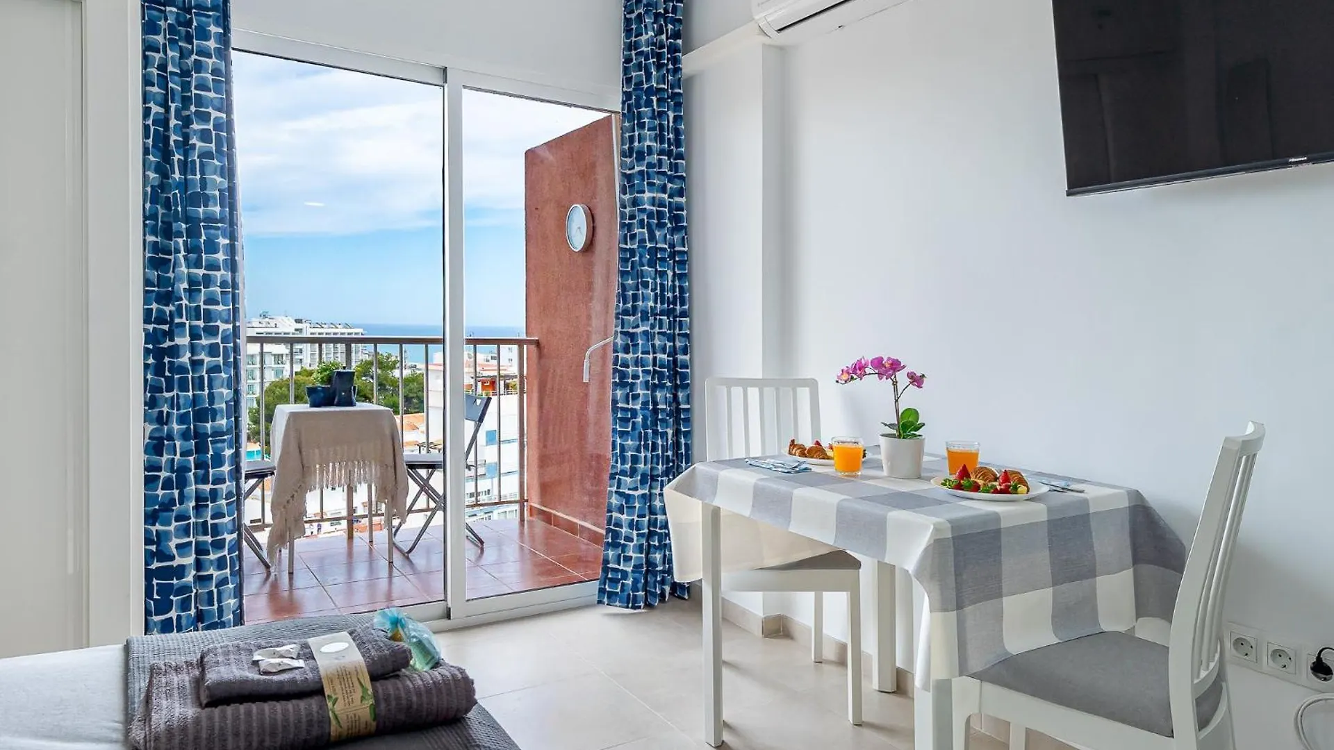 797 Holiday Rentals - Moderno Estudio Con Hermosa Vista En Ju 阿罗约德拉迷雅 0*,
