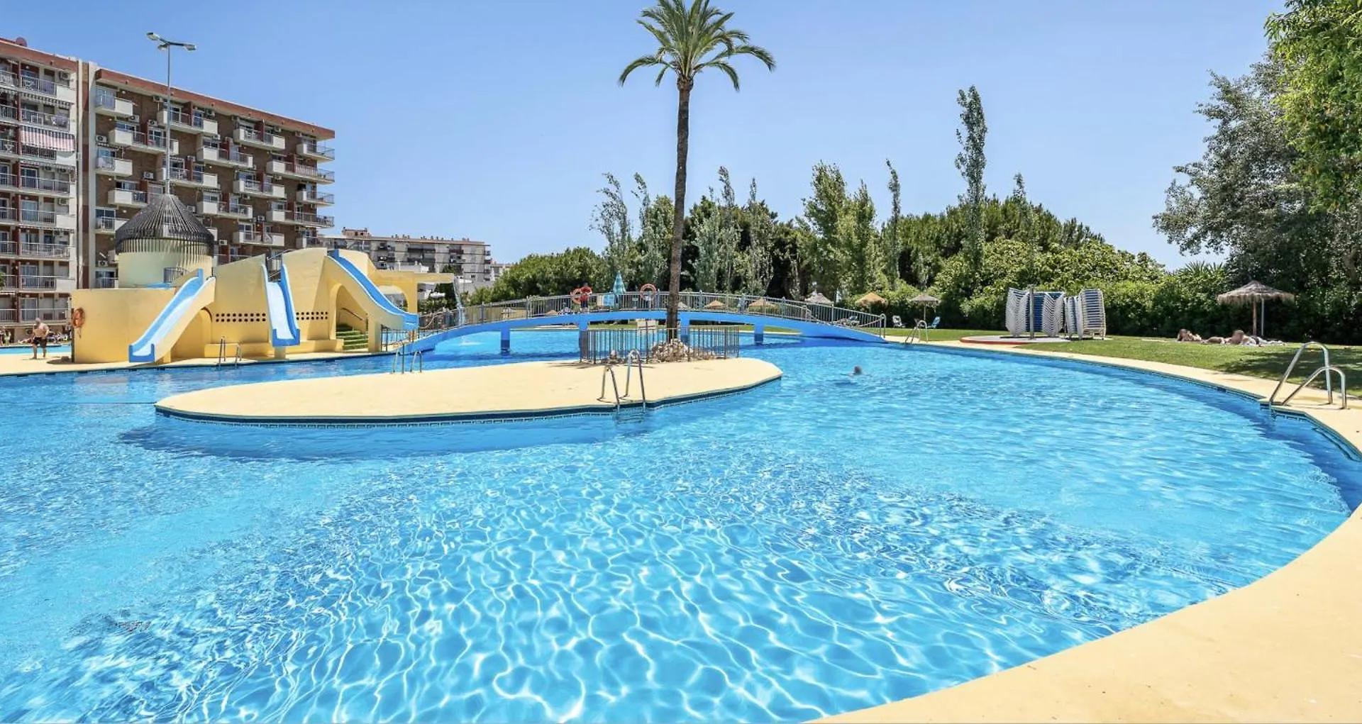 797 Holiday Rentals - Moderno Estudio Con Hermosa Vista En Ju 阿罗约德拉迷雅 0*,  西班牙
